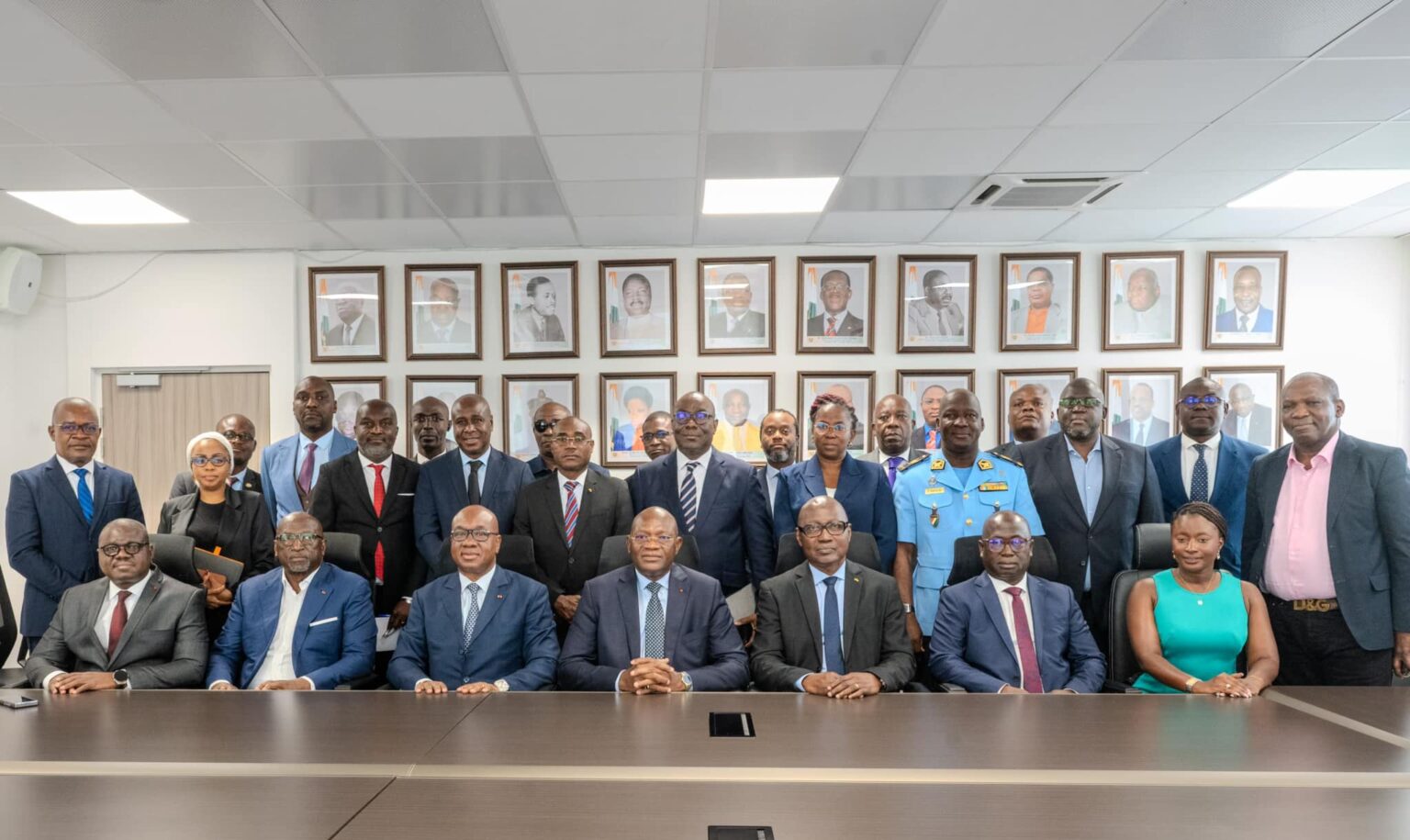 Côte d’Ivoire-AIP/ CAN U20: le comité d’organisation présenté au ministre Silas Metch