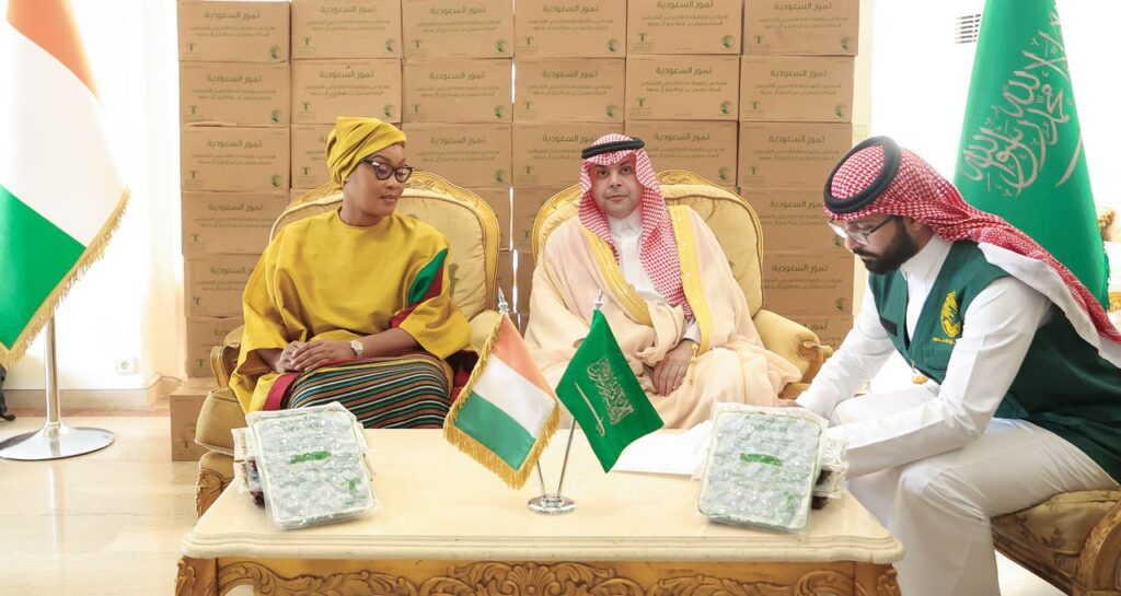 AIP/ Ramadan: l’Arabie Saoudite offre 50 tonnes de dattes à la Côte d’Ivoire