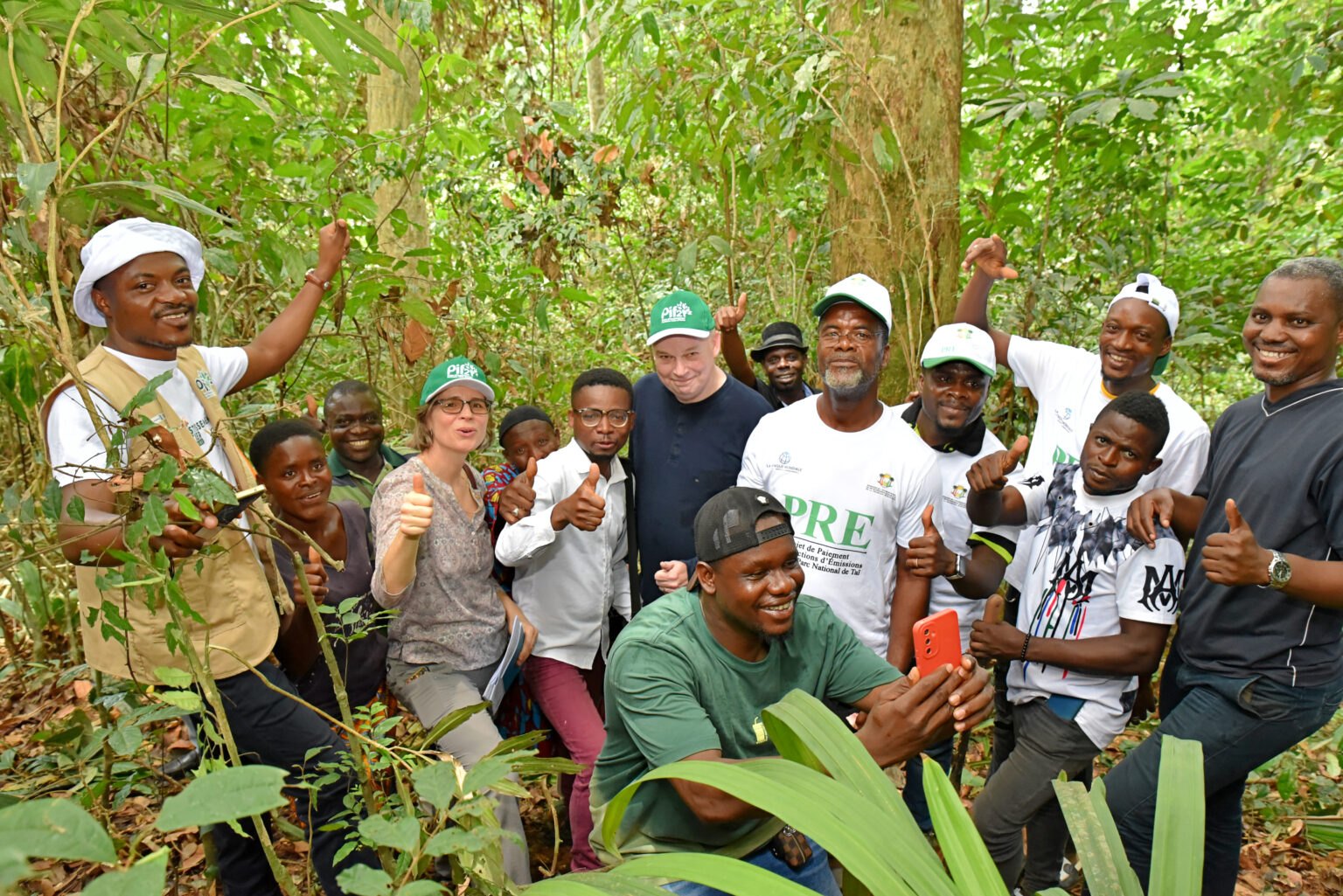 Côte d’Ivoire-AIP/ Une mission de suivi de la Banque mondiale pour évaluer l’impact des projets PRE et PIF 2 à Poutou et au Parc national de Taï