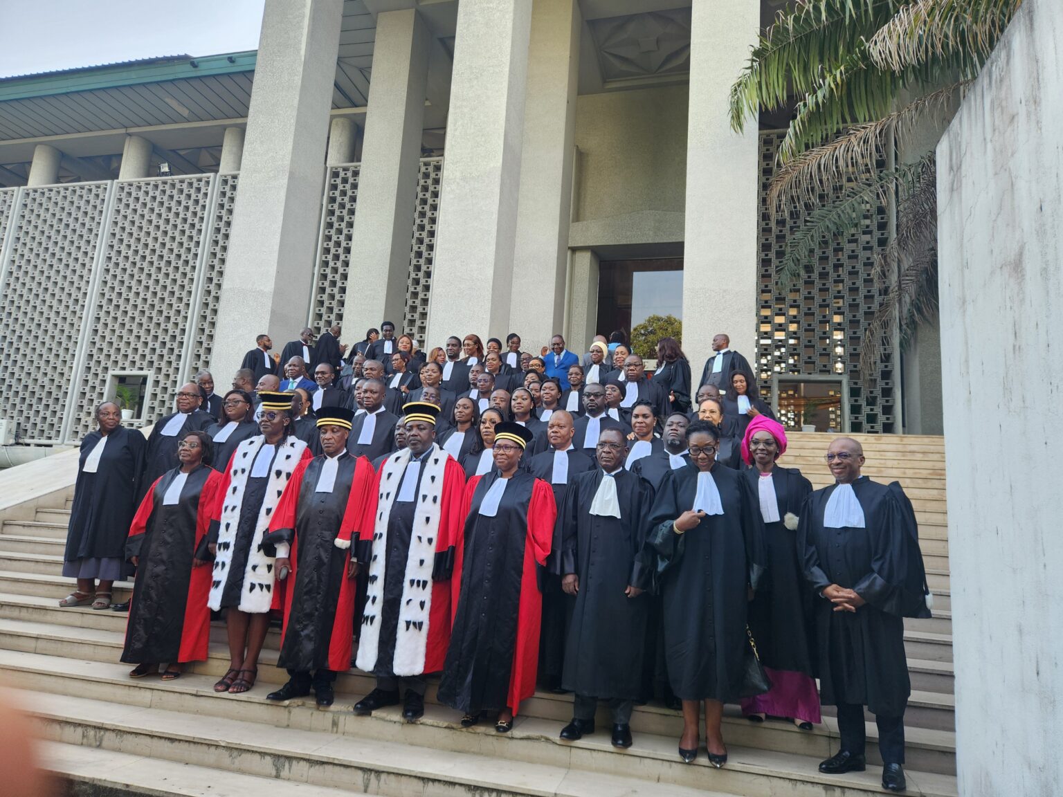 Côte d’Ivoire-AIP/ Trente et un notaires assermentés exhortés à redorer l’image de la profession