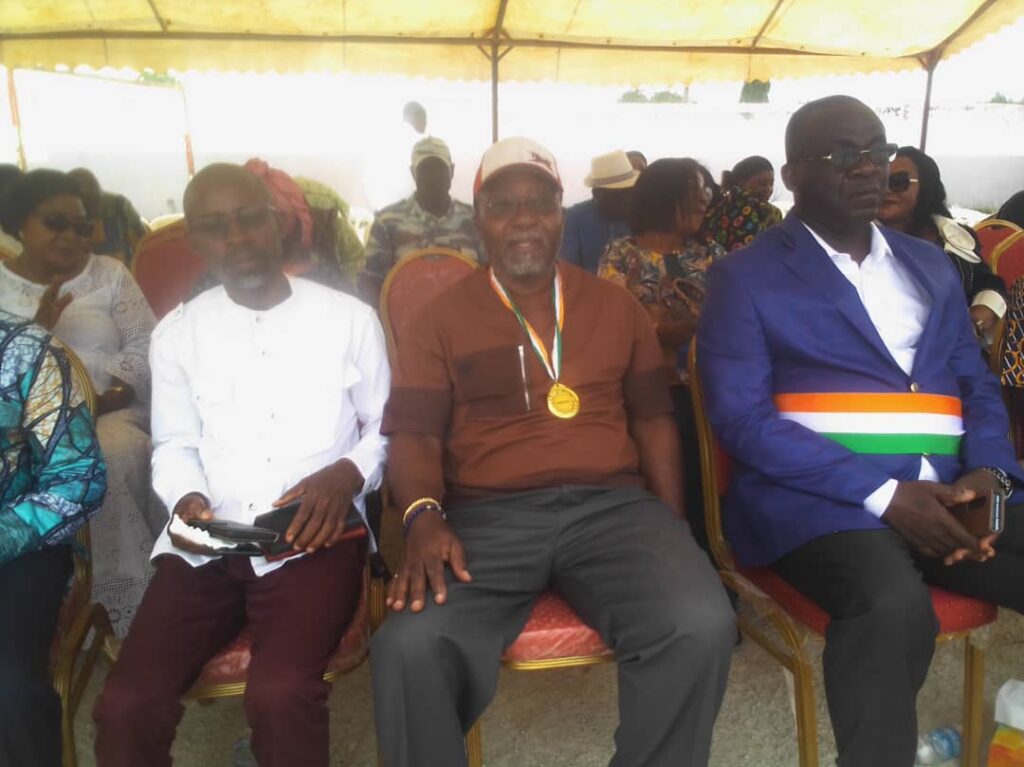 Côte d’Ivoire-AIP/ Le préfet d’Akoupé distingué pour ses actions en faveur de la paix dans le département