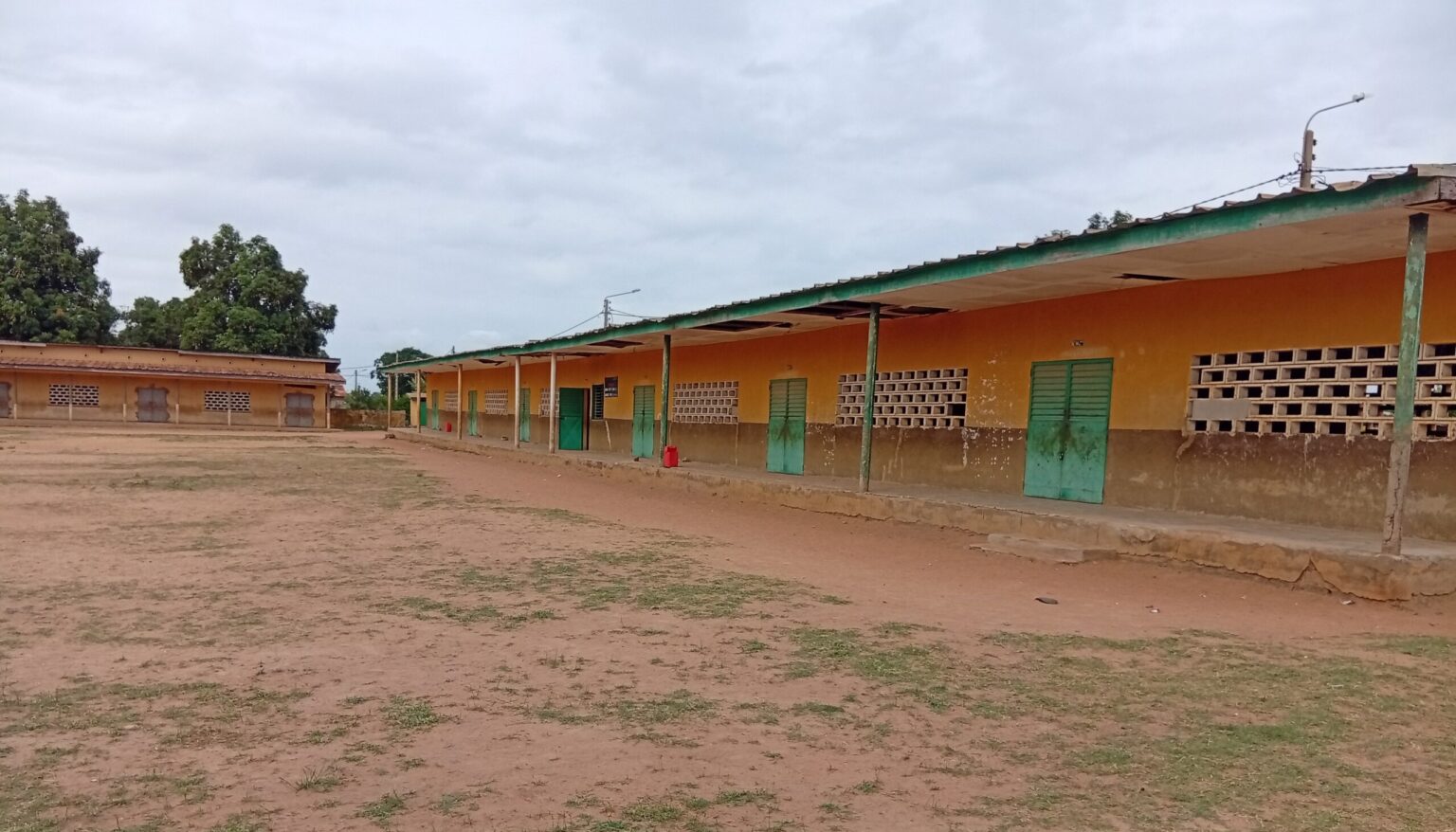 Côte d’Ivoire -AIP/ Les enseignants boycottent les examens du primaire à M’Bahiakro