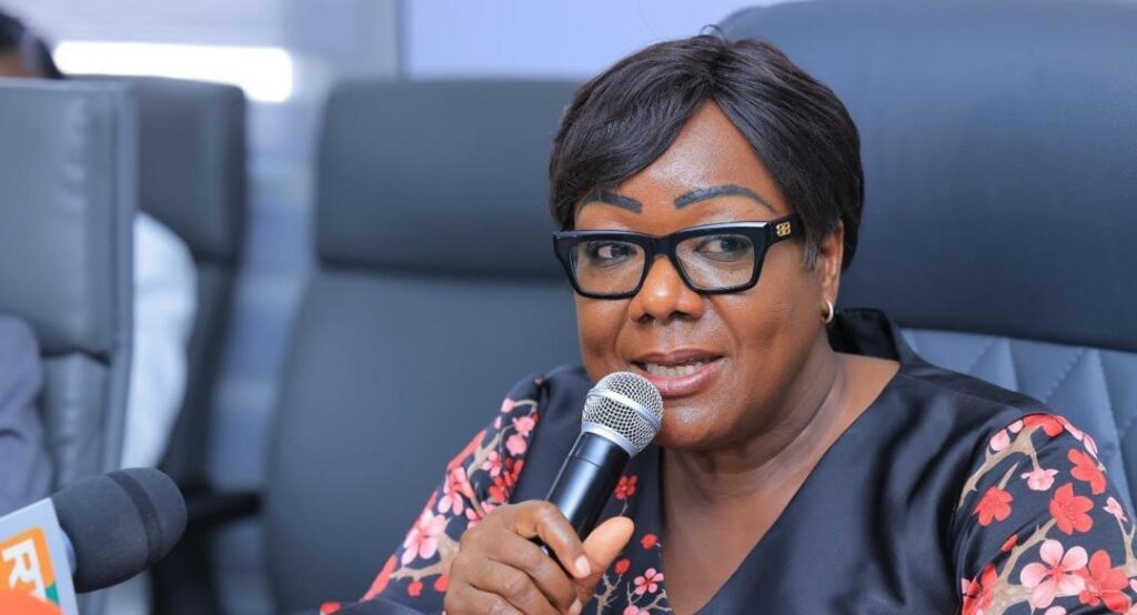 Côte d’Ivoire – AIP/ La ministre de la Fonction publique rencontre les enseignants grévistes pour renouer le dialogue