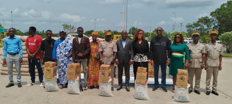 Côte d’Ivoire-AIP/Le gouvernement apporte son soutien à 342 ménages sinistrés des pluies et vents violents dans l’Agnéby-Tiassa