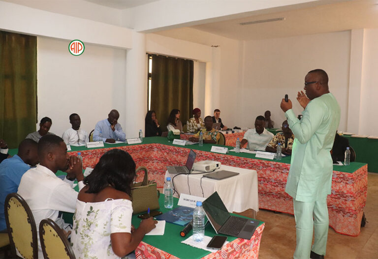 Côte d’Ivoire-AIP/Des jeunes formés à Man pour devenir des acteurs du changement politique