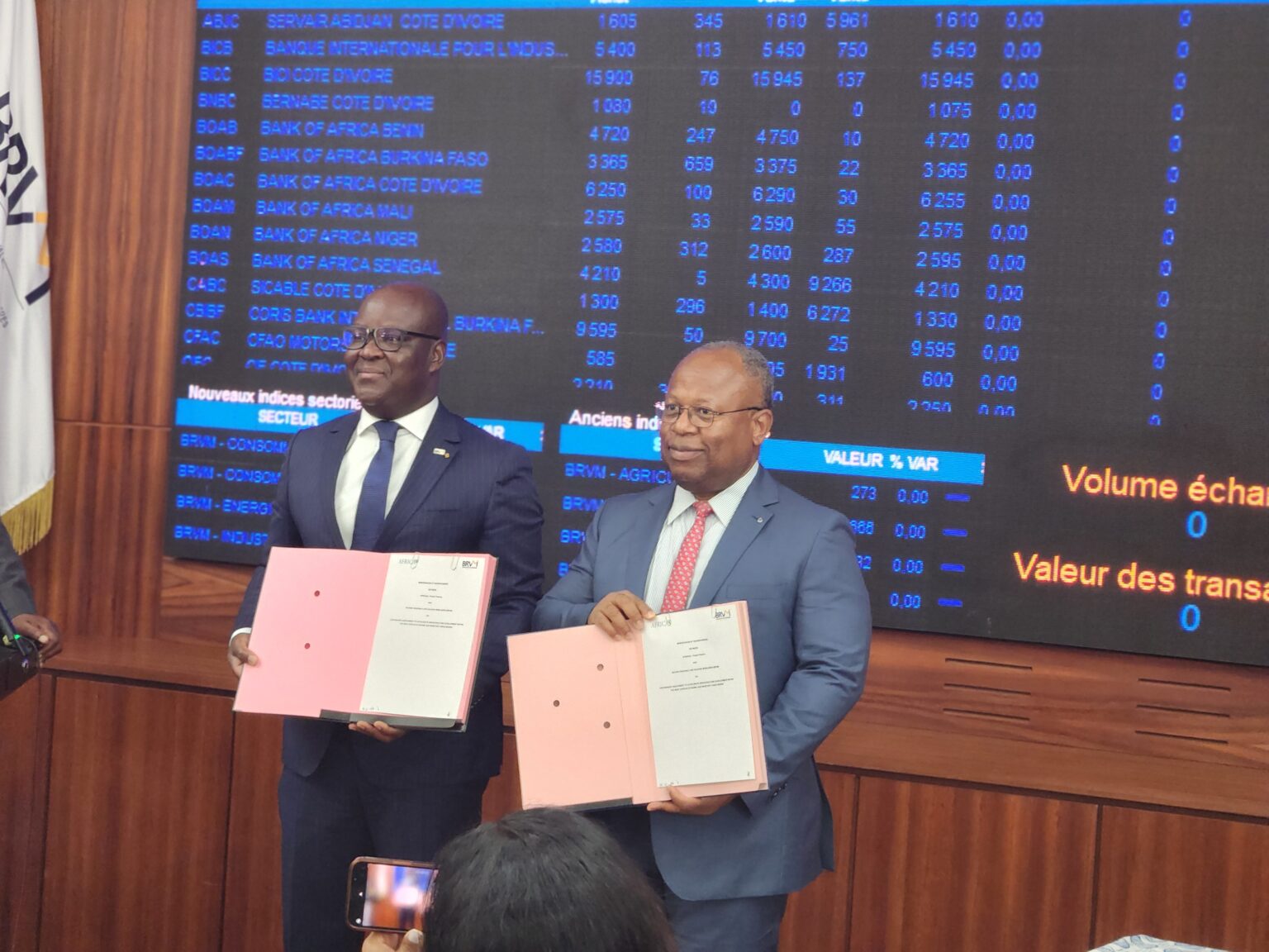 Côte d’Ivoire-AIP/ La BRVM signe un accord avec un fonds d’investissement pour le financement d’infrastructures dans l’espace UEMOA