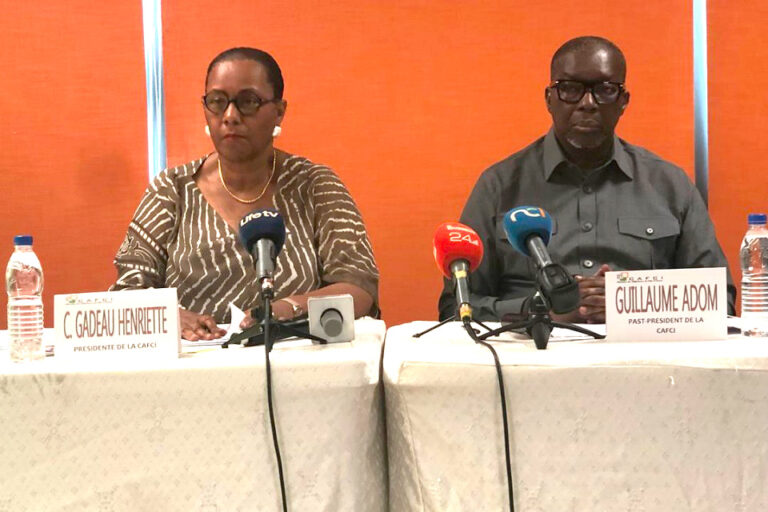 Côte d’Ivoire-AIP / Le collectif des afficheurs appelle à une réforme en profondeur du secteur