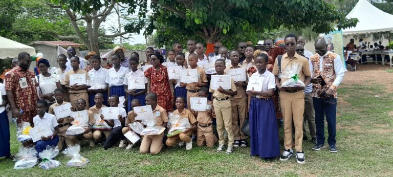 Côte d’Ivoire – AIP / L’appel à la persévérance et à l’excellence lancé aux élèves du collège moderne de Yamoussoukro