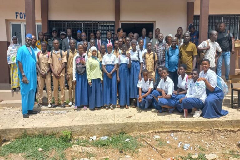 Côte d’Ivoire-AIP/ Une mission de la DOB à Madinani pour informer sur le processus d’affectation des élèves en ligne
