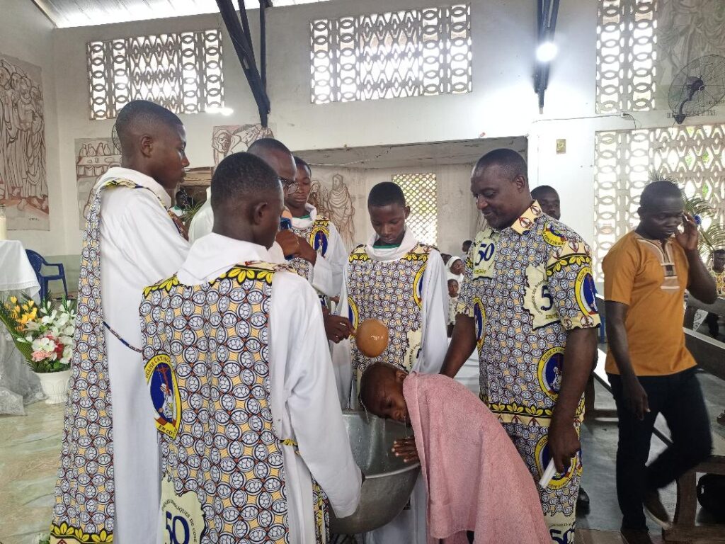 Côte d’Ivoire – AIP / Un prêtre lance un appel au dévouement aux jeunes chrétiens de Nassian