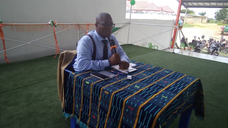 Côte d’Ivoire-AIP/ Fête du travail: le maire de N’douci invite les employés à s’approprier les lois du travail