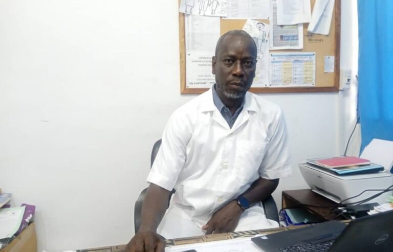 Côte d’Ivoire-AIP/ Un médecin fait des recommandations aux élèves pour éviter le stress et certaines pathologies durant les examens