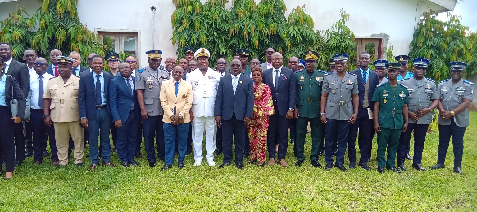 Côte d’Ivoire-AIP/ Vers le renforcement des liens entre le monde universitaire et la section de la défense