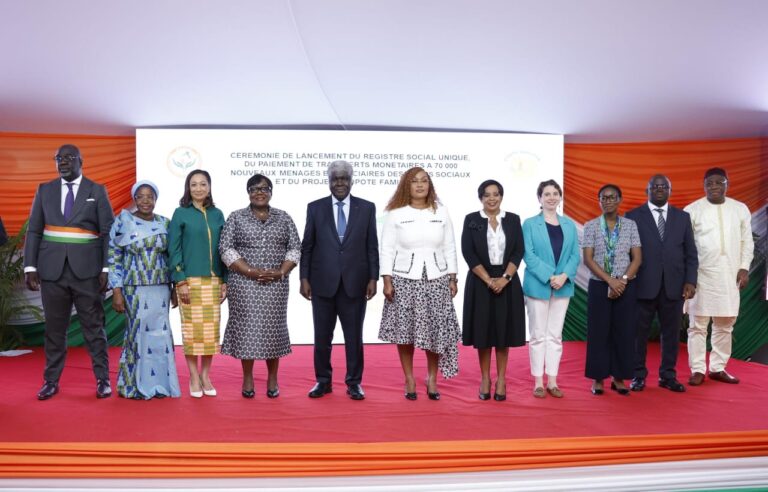 Côte d’Ivoire-AIP/ Le gouvernement lance le registre social unique, les transferts monétaires et la « Popote Familiale » pour soulager les ménages vulnérables