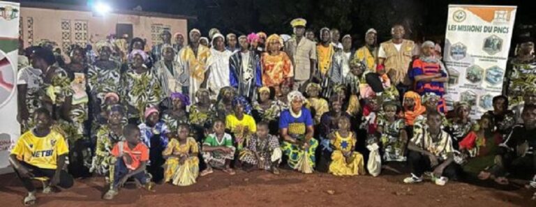 Côte d’Ivoire – AIP / Les ressortissants du canton Kamassela célèbrent la cohésion sociale à Toubaco en prélude à la présidentielle