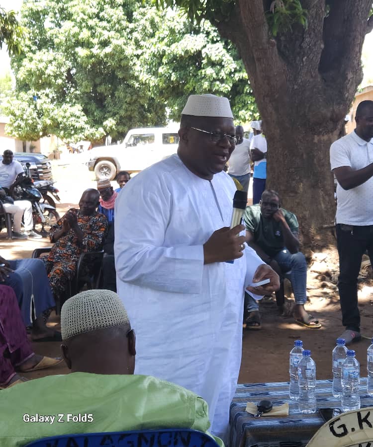 Côte d’Ivoire-AIP/ Le ministre de la Communication Amadou Coulibaly appelle à privilégier le mérite dans les concours administratifs