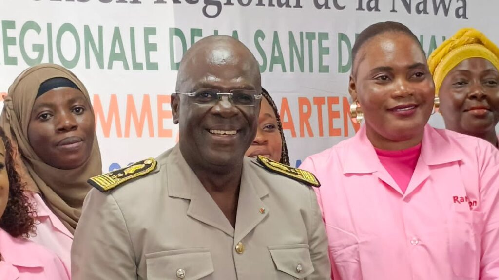 Côte d’Ivoire-AIP /Le préfet de la Nawa instaure un cadre de dialogue entre femmes et sages-femmes pour améliorer la confiance