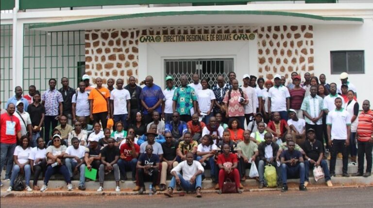 Côte d’Ivoire-AIP/ Des inspecteurs et contrôleurs semenciers effectuent une formation pratique sur les stations de recherche du CNRA à Bouaké