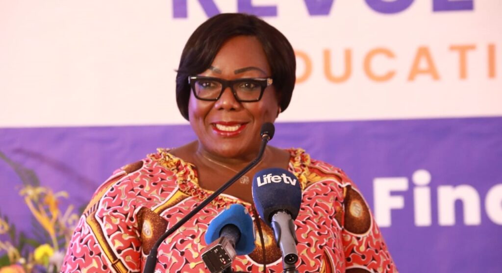 Côte d’Ivoire–AIP/La ministre d’Etat, Anne Ouloto appelle à un engagement renforcé du secteur privé pour la formation des jeunes