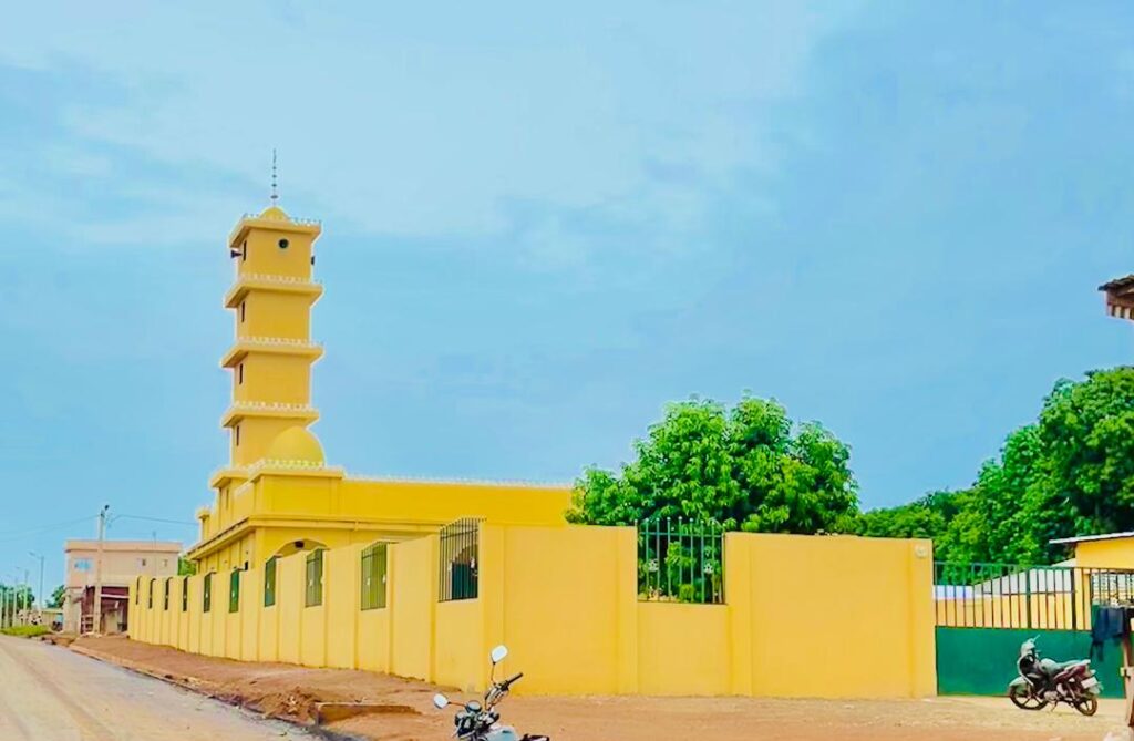 Côte d’Ivoire – AIP / Inauguration de la mosquée « Miséricorde » de Sinématiali : Les fidèles appelés à honorer leur nouveau guide religieux
