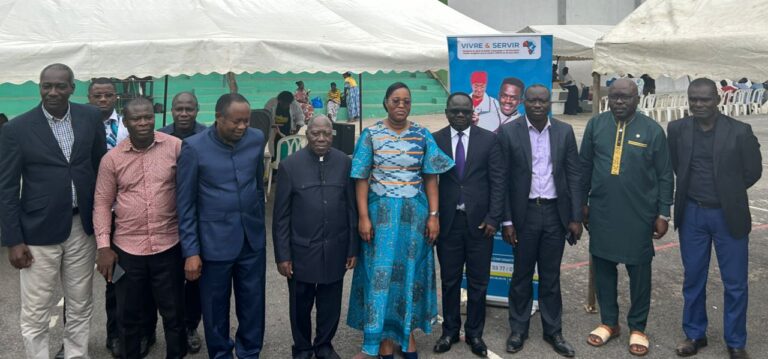 Côte d’Ivoire-AIP/ L’ONG Vivre et Servir lance une campagne de collecte de plus de 1 000 poches de sang