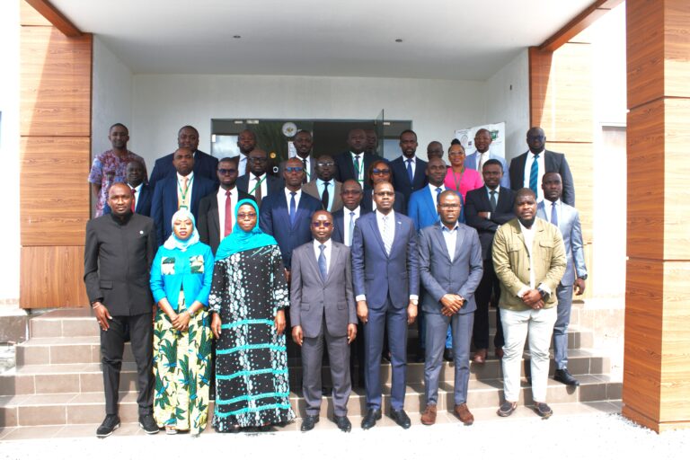 Côte d’Ivoire-AIP/ Un séminaire à Jacqueville pour codifier les états comptables de quatre entreprises publiques