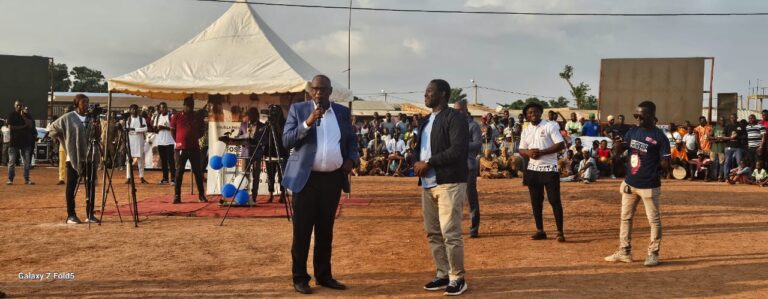 Côte d’Ivoire – AIP/Lass PR fustige le mouvement « Trop c’est trop » et rappelle les nombreux investissements d’Alassane Ouattara