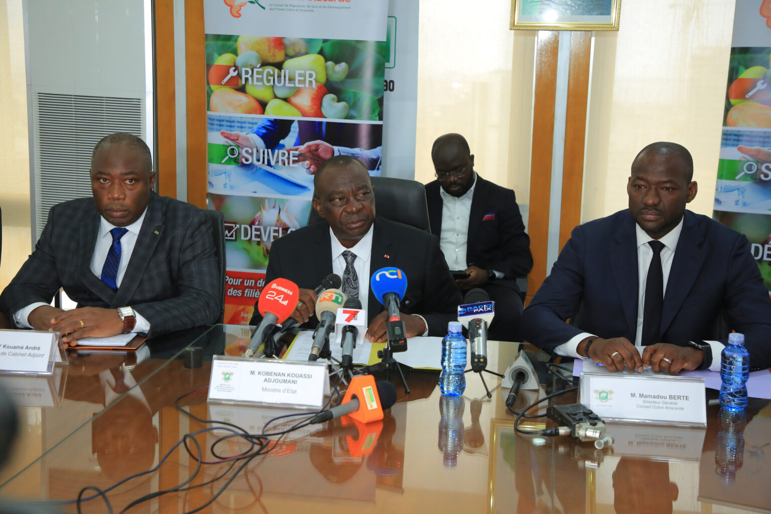 Côte d’Ivoire-AIP/ Le prix du coton 1er choix fixé à 310 FCFA/kg et celui du 2e choix à 285 FCFA/kg pour la campagne 2025-2026