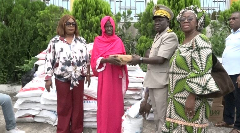 Côte d’Ivoire-AIP/ »Popote familiale 2025″: des kits de vivres et non vivres remis à 50 ménages vulnérables de l’Agnéby-Tiassa