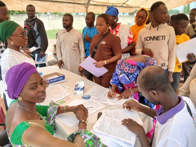 Côte d’Ivoire-AIP/ Une affluence à la foire du recrutement de l’Agence emploi jeunes de Bondoukou