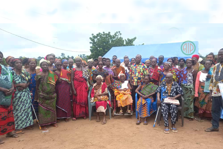 Côte d’Ivoire-AIP/ 260 personnes du 3e âge honorées pour leur contribution à la société dans la sous-préfecture d’Andé