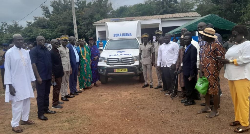 Côte d’Ivoire – AIP / Le CSU de Ouellé doté d’une ambulance médicalisée
