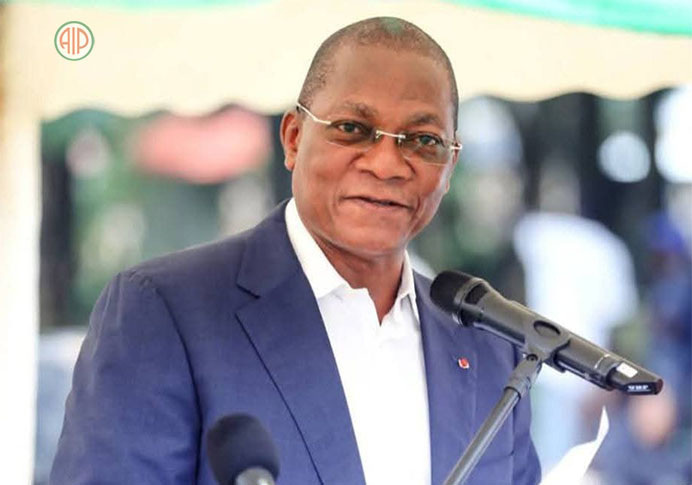 Côte d’Ivoire- AIP/ L’immeuble R+5 qui menaçait de s’effondrer à la Riviera Faya, Cité SIR à Cocody a été démoli