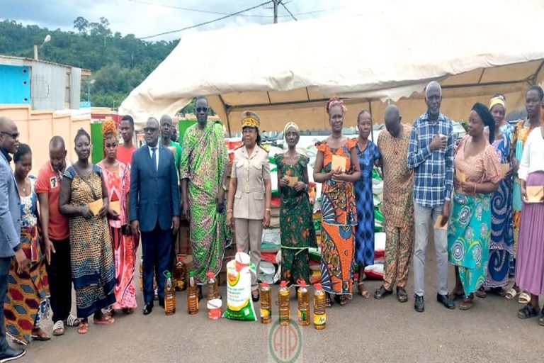 Côte d’Ivoire-AIP/ Des familles vulnérables du Moronou saluent le geste humanitaire du district autonome de la Comoé
