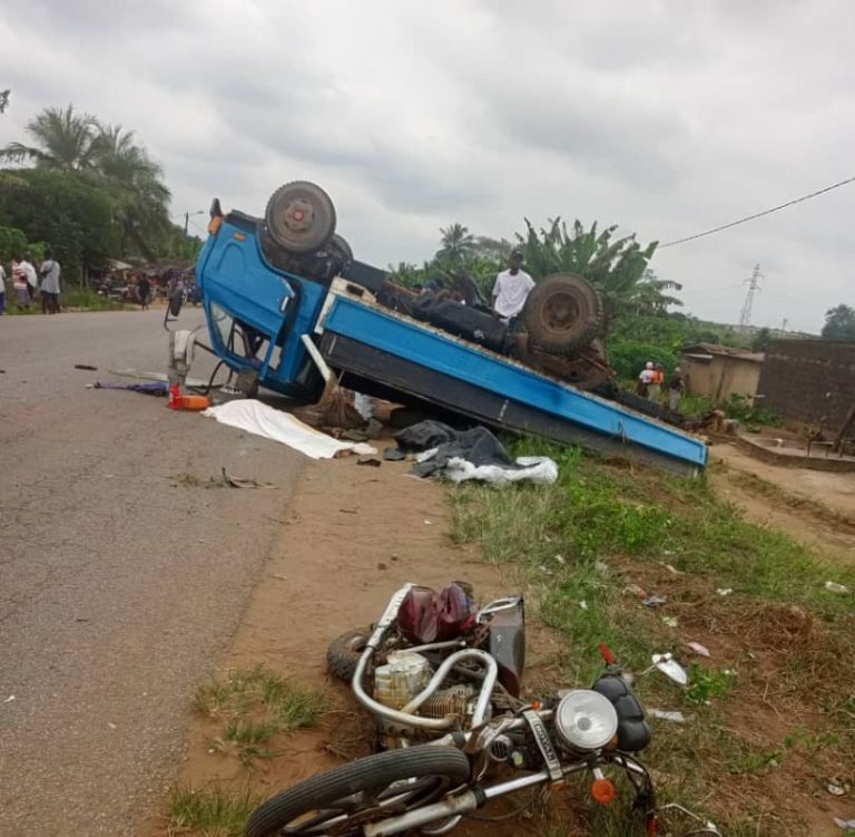 Côte d’Ivoire – AIP / Accident de la voie publique : un mort, quatre blessés et d’importants dégâts matériels à Larabia