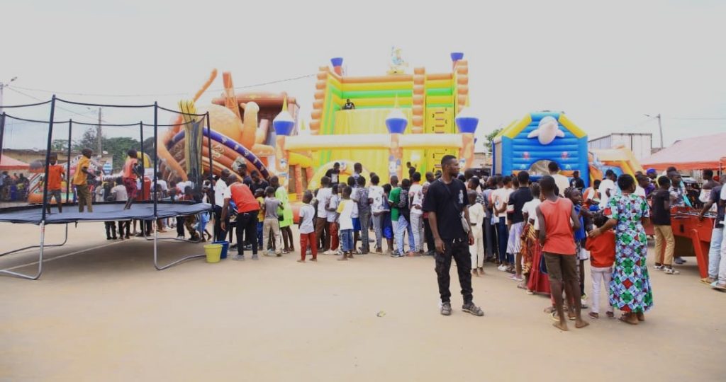 Côte d’Ivoire-AIP/ La ‘’Caravane vacances loisirs’’ à Dimbokro pour rapprocher les loisirs des populations