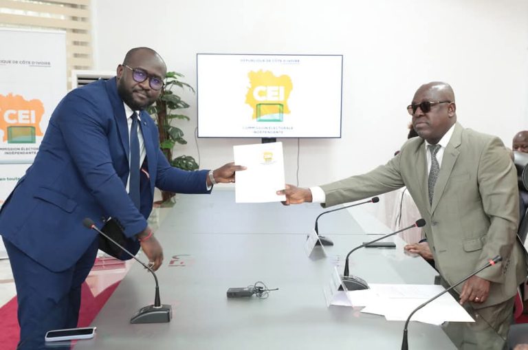 Côte d’Ivoire-AIP/ Présidentielle 2025: Niamké Bilé Hermann Ankeman dépose son dossier de candidature à la CEI