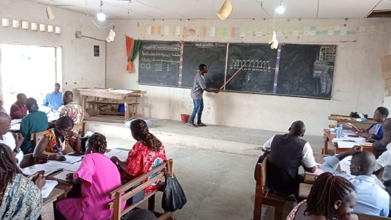 Côte d’Ivoire-AIP/ Sakassou : Des directeurs d’écoles et enseignants du CEI formés sur la mise en œuvre du PNAPAS