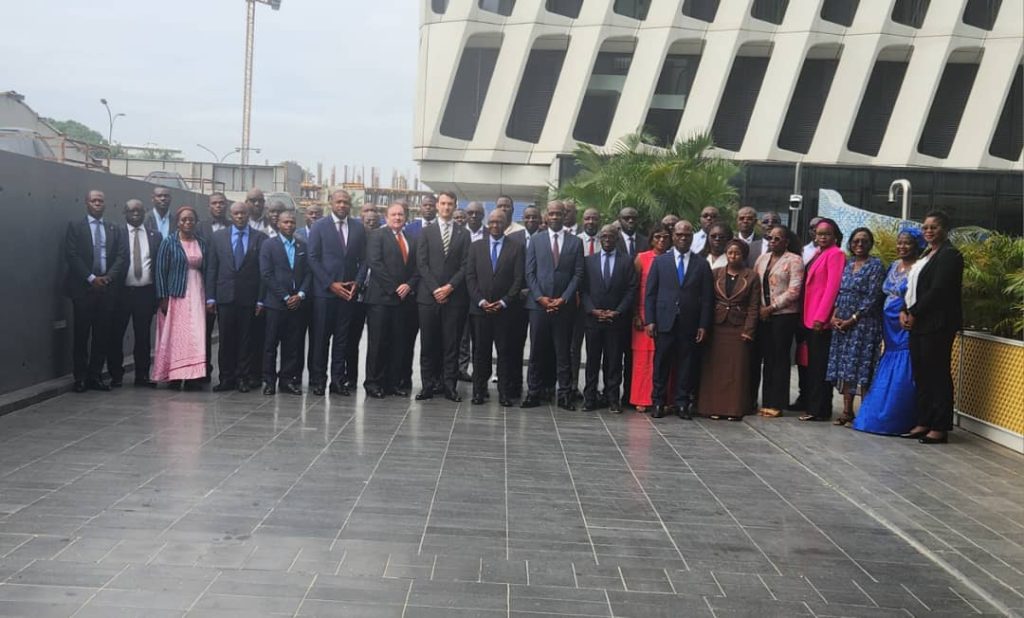 Côte d’Ivoire-AIP/ Des acteurs de l’aviation et des hydrocarbures renforcent leurs capacités pour l’adoption de carburants durables dans le transport aérien