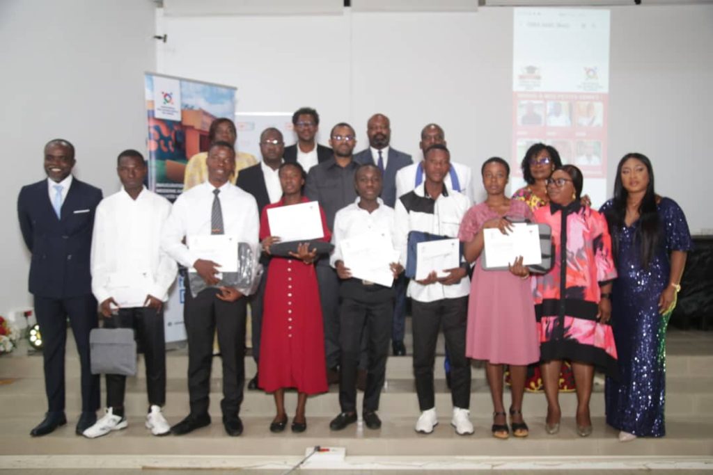 Côte d’Ivoire-AIP/ L’association GAEL récompense les meilleurs élèves admis aux examens de fin d’année à Lakota