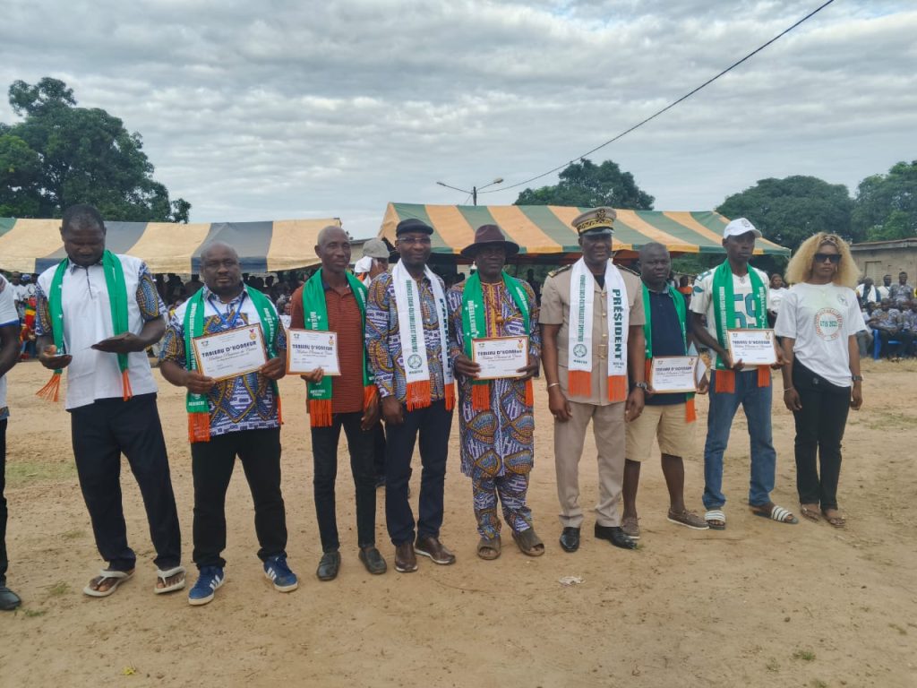 Côte d’Ivoire-AIP/Vavoua: les jeunes de Gatifla appelés à s’éloigner de la drogue et de la violence