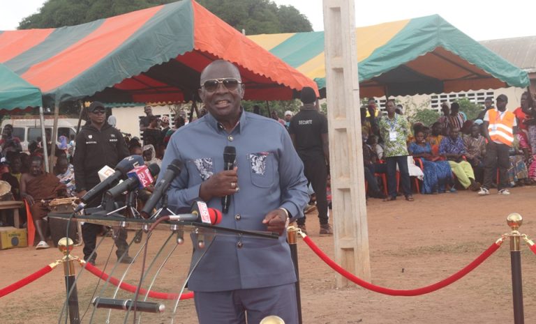 Côte d’Ivoire-AIP/ Kobenan Adjoumani vante les bienfaits du partage communautaire pour la cohésion sociale à Gouméré
