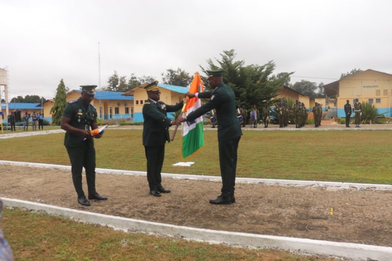 Côte d’Ivoire-AIP/ Le Lieutenant-Colonel Djama Djama Yannick Jocelyn prend le commandement de l’ENSOA