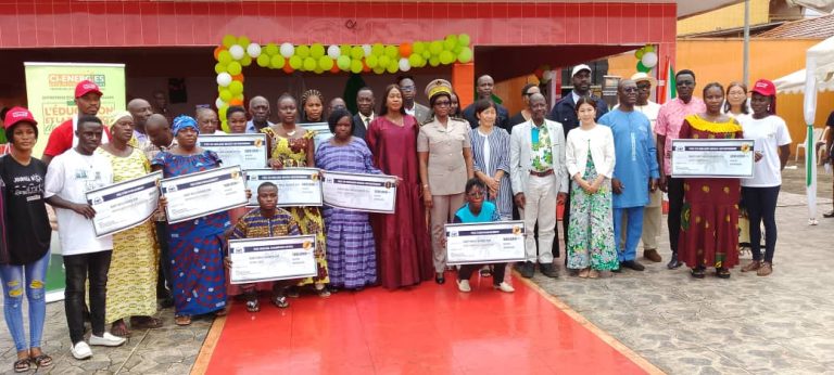 Côte d’Ivoire-AIP/ La mutuelle de développement d’Adaou encourage à l’excellence scolaire et entrepreneuriale