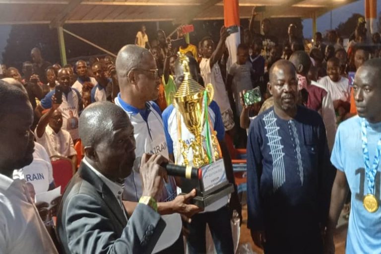 Côte d’Ivoire-AIP / Sucrivoire remporte le trophée de la 4ᵉ édition du tournoi de Maracana de Zanzra