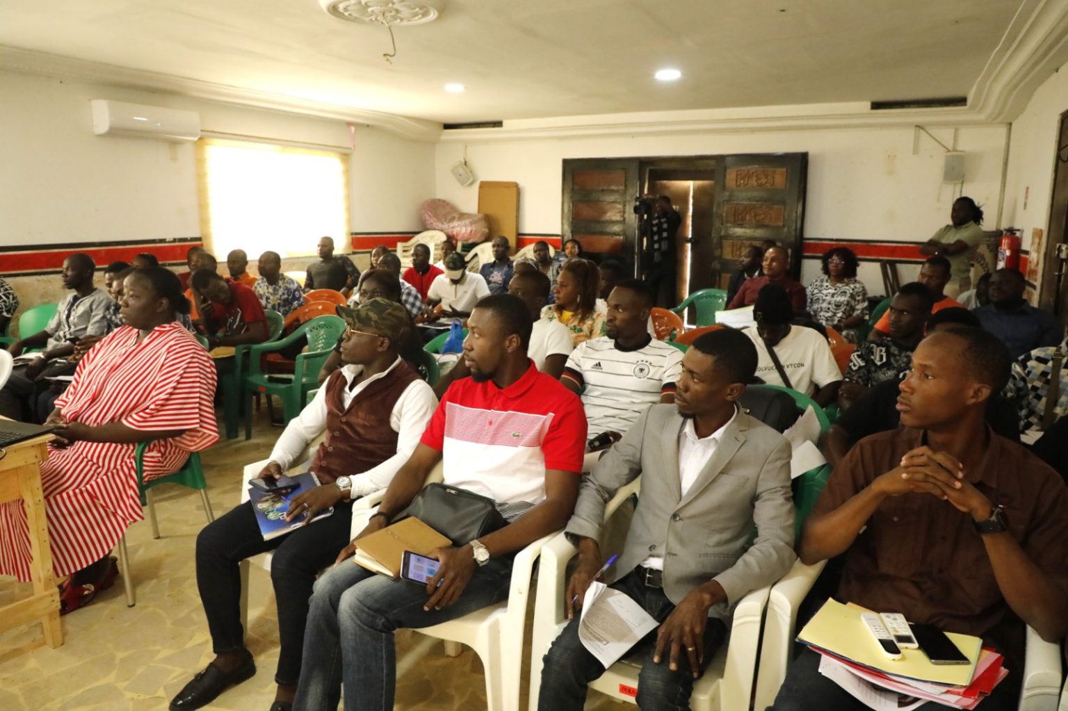 Côte d’Ivoire-AIP/ Présidentielle: 6 621 jeunes engagés comme « ambassadeurs de la paix »