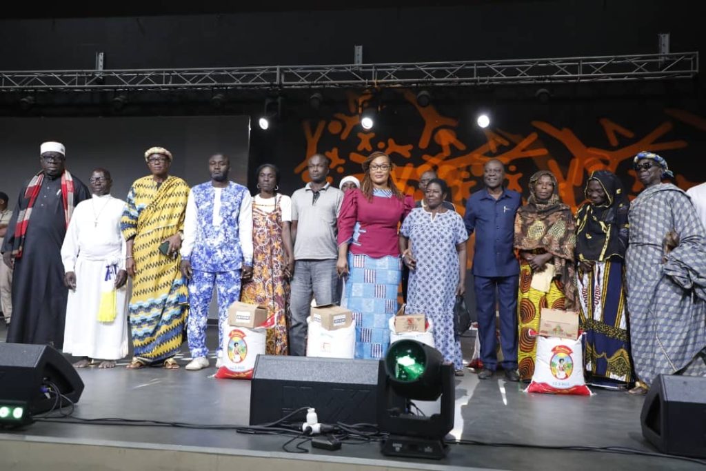 Côte d’Ivoire-AIP/ Popote familiale: 230 ménages vulnérables bénéficient de kits alimentaires et d’hygiène à Bouaké