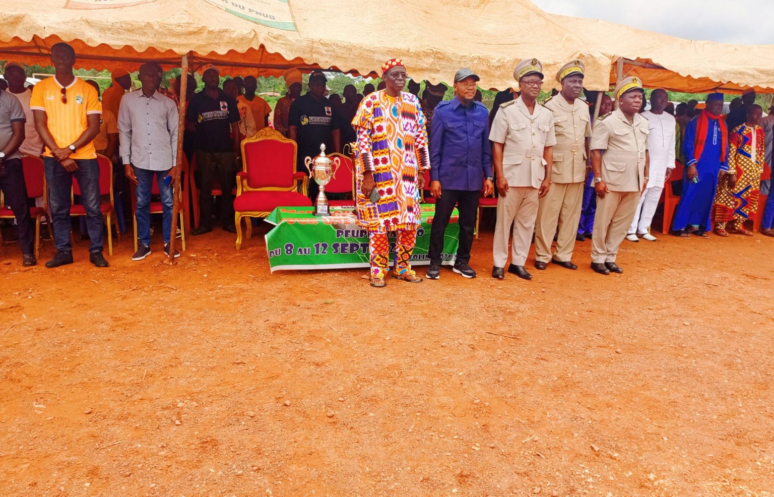 Côte d’Ivoire – AIP / Le préfet de Sandégué appelle les chefs de village à sensibiliser la jeunesse pour des élections apaisées