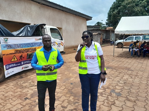 Côte d’Ivoire-AIP / Une ONG sensibilise sur les impacts des travaux d’extension et de renforcement du réseau de distribution électrique à Tabou