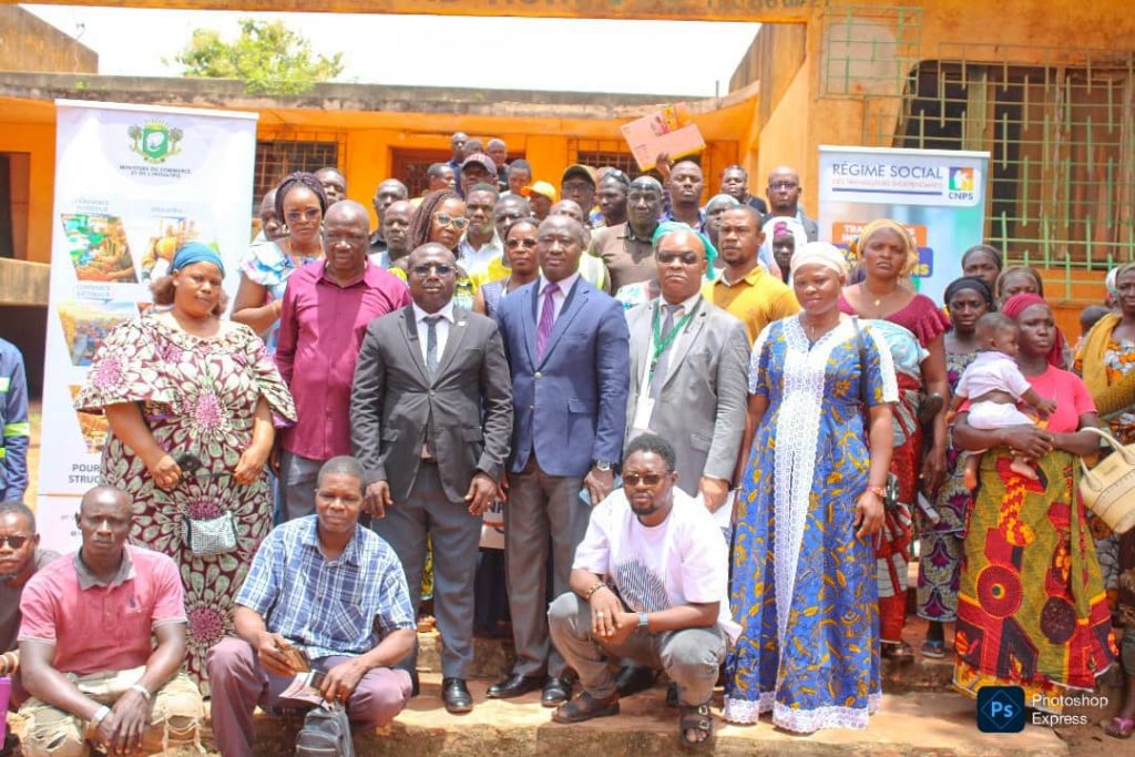 Côte d’Ivoire-AIP / Les artisans sensibilisés sur le régime social des travailleurs indépendants et l’accès au financement à Korhogo
